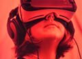 An woman with VR